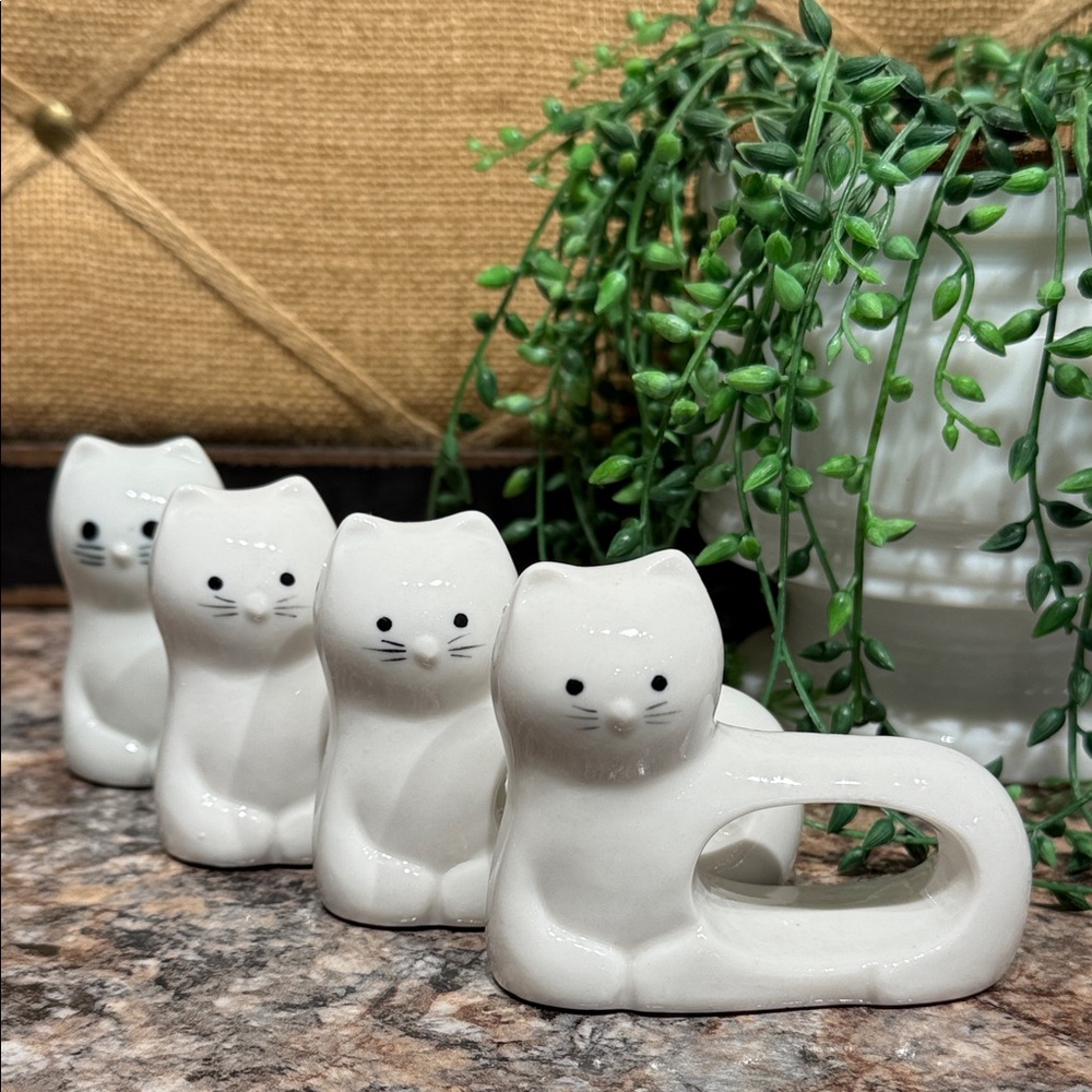Stafford Cat Napkin Holders